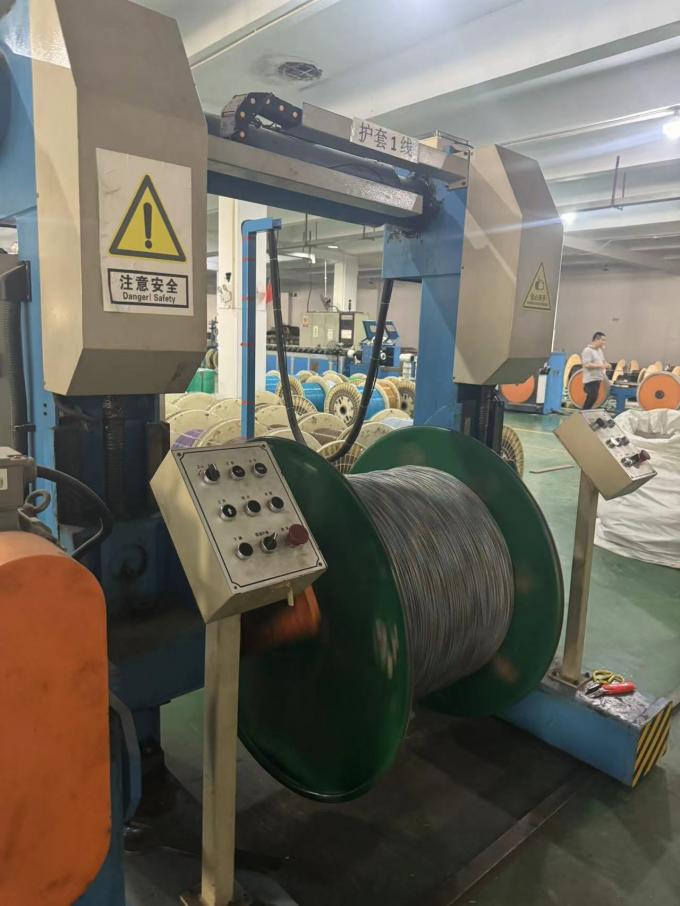 Typ 4/8/12/24 zewnętrzny Rdzeń 1-2,5 mm2 Hybrydowy kompozyt monitorowania optycznego 4