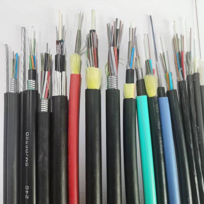 GYXTW Blinded Single Mode Fiber Optic Cable z osłoną HDPE do użytku w powietrzu i kanałach 3