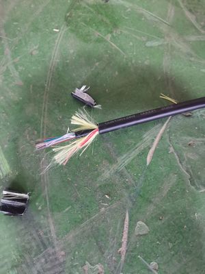 Napowietrzny kabel światłowodowy ADSS Span 300 m 8 12 48 96 144 Rdzeń kabla światłowodowego