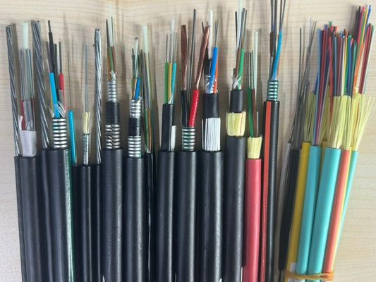 12 rdzenia GYXTW kablu światłowodowego SM zewnętrznego unitube opancerzony taśmą stalową 6mm 7mm 8mm kablu światłowodowego