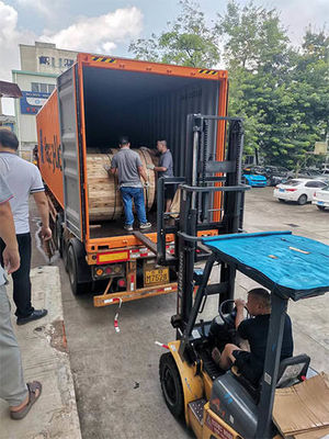 Całkowicie dielektryczny samonośny ADSS Długość 250m 24 rdzenia 48 rdzenia 96 rdzenia Kabel światłowodowy ADSS