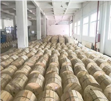 Kabel światłowodowy jednomodowy 2-288 rdzeni z osłoną PE