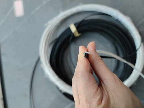 250um Color Coating G652D 2 rdzenie Ftth Światłowodowy kabel upuszczający Wzmocniony FRP do użytku na zewnątrz