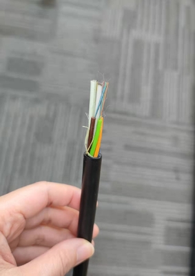 48-żyłowy kabel światłowodowy jednomodowy GYFTY w kolorze czarnym