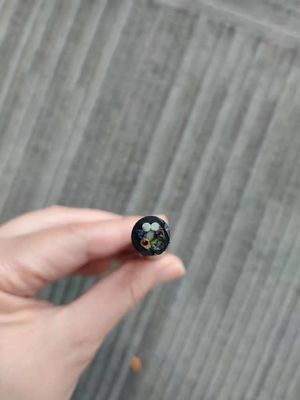 48-żyłowy kabel światłowodowy jednomodowy GYFTY w kolorze czarnym